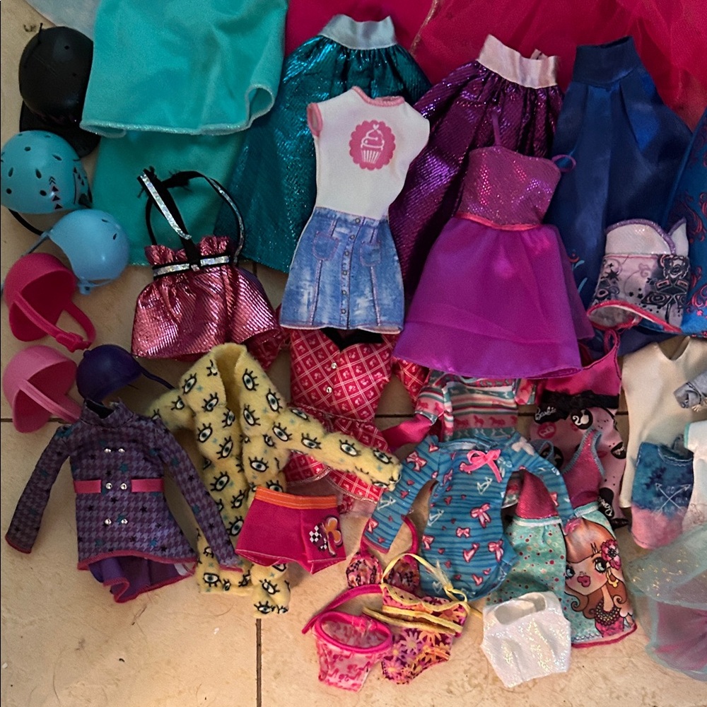 Barbie Doll Dress Set with Pink, Blue, and Purple - Picture 5 of 7
